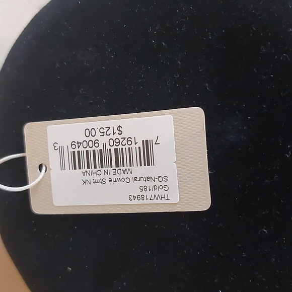 Tommy Bahama Cowrie Statement Necklace - Picture 4 of 4